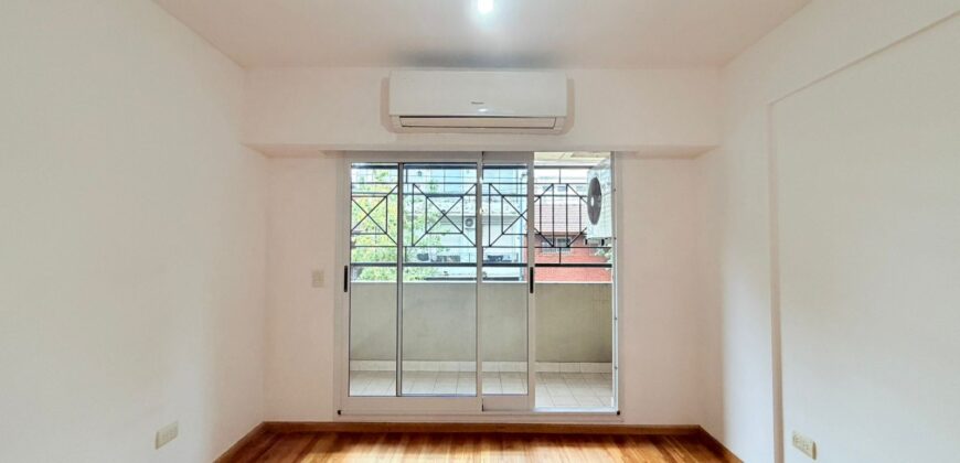 Monoambiente con Dos Balcones y Doble Ventilación en Venta