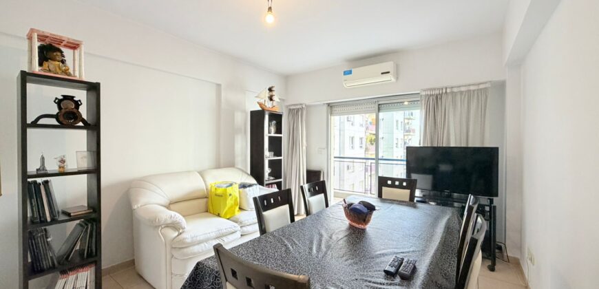 TRES AMBIENTES CON BALCÓN EN BARRIO NUEVO PARQUE AVELLANEDA