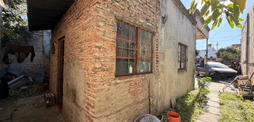 TERRENO EN VENTA CASA A REFACCIONAR VILLA LUGANO