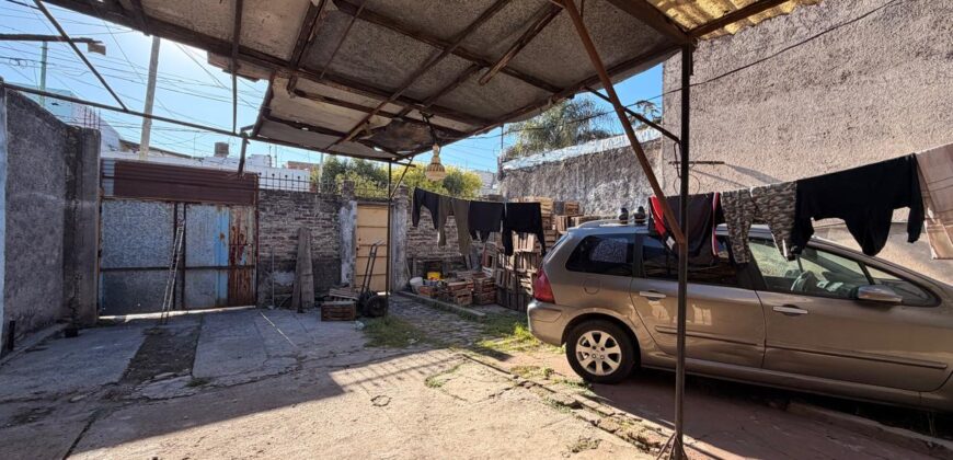 TERRENO EN VENTA CASA A REFACCIONAR VILLA LUGANO
