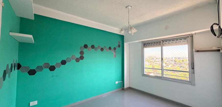 DEPARTAMENTO DE TRES AMBIENTES EN TIMOTEO GORDILLO Y AV. ROCA