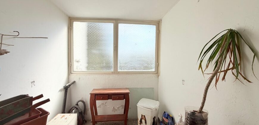 Departamento en venta de 4 ambientes en Barrio Piedrabuena, escalera 3. Sobre Zuviria
