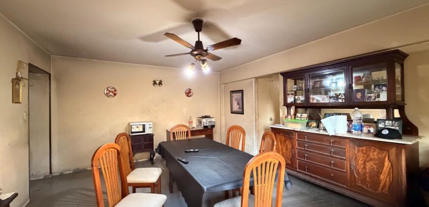 CUATRO AMBIENTES EN VENTA EN BARRIO CASTRO