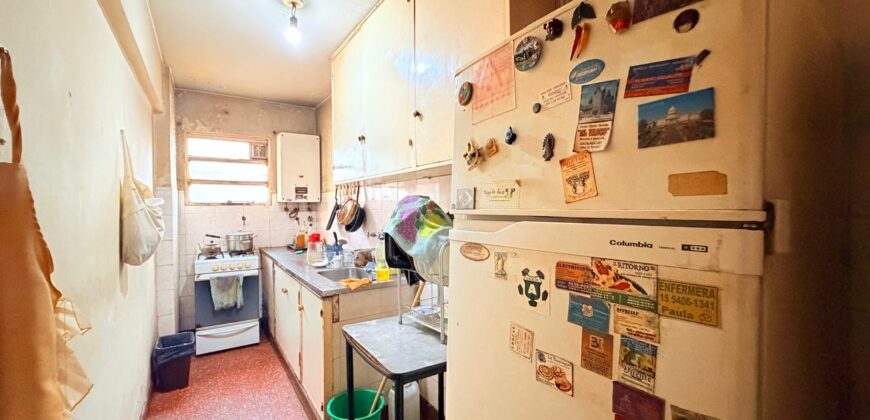 CUATRO AMBIENTES EN VENTA EN BARRIO CASTRO