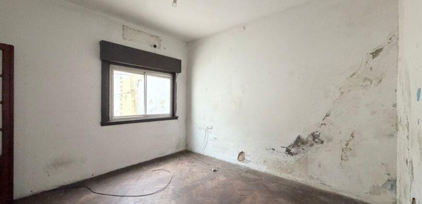 CASA EN VENTA EN MATADEROS LOTE PROPIO CON PATIO Y COCHERA
