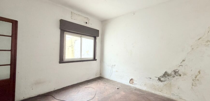CASA EN VENTA EN MATADEROS LOTE PROPIO CON PATIO Y COCHERA