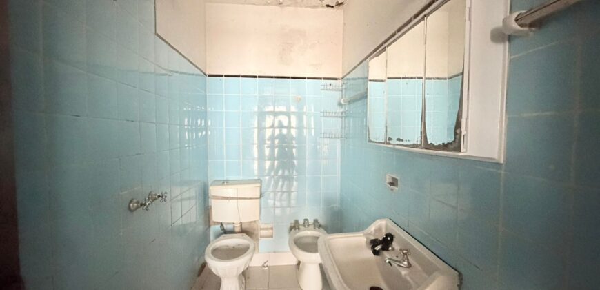 CASA EN VENTA EN MATADEROS LOTE PROPIO CON PATIO Y COCHERA