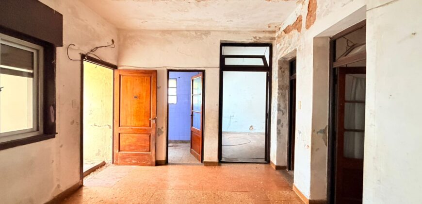 CASA EN VENTA EN MATADEROS LOTE PROPIO CON PATIO Y COCHERA
