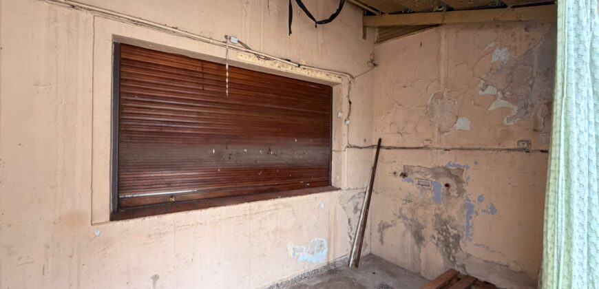 CASA EN VENTA EN MATADEROS LOTE PROPIO CON PATIO Y COCHERA
