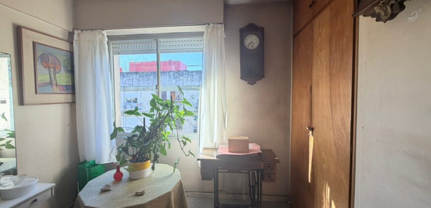 DEPARTAMENTO DE CUATRO AMBIENTES EN PIEDRABUENA