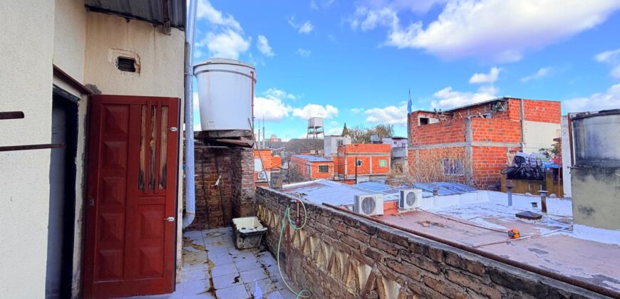 DEPARTAMENTO EN VENTA TIPO PH EN LISANDRO DE LA TORRE 5200