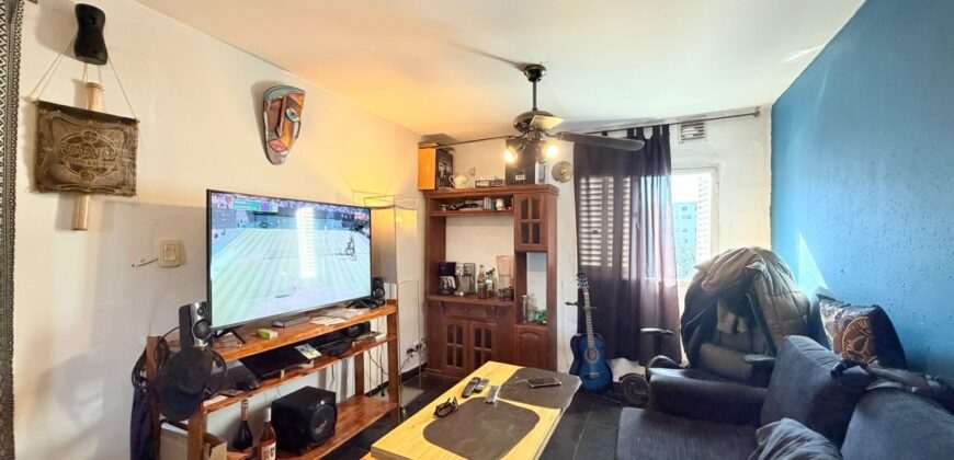 Cuatro ambientes en venta en el Barrio Piedrabuena Esc. 55