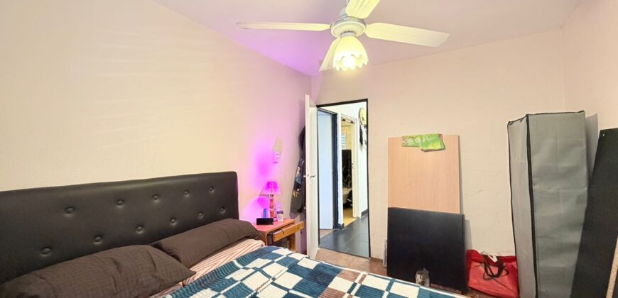 Cuatro ambientes en venta en el Barrio Piedrabuena Esc. 55