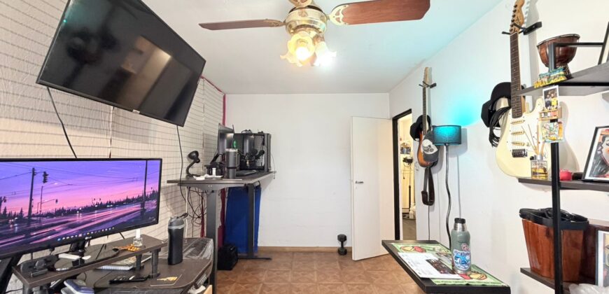 Cuatro ambientes en venta en el Barrio Piedrabuena Esc. 55