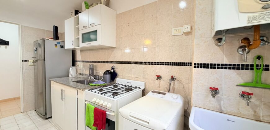 DEPARTAMENTO DE TRES AMBIENTES EN PLANTA BAJA BARRIO NUEVO PARQUE AVELLANEDA