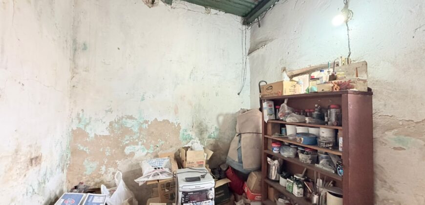 CASA EN VENTA EN ESQUINA CON GARAGE EN VILLA LUGANO