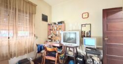 CASA EN VENTA EN ESQUINA CON GARAGE EN VILLA LUGANO