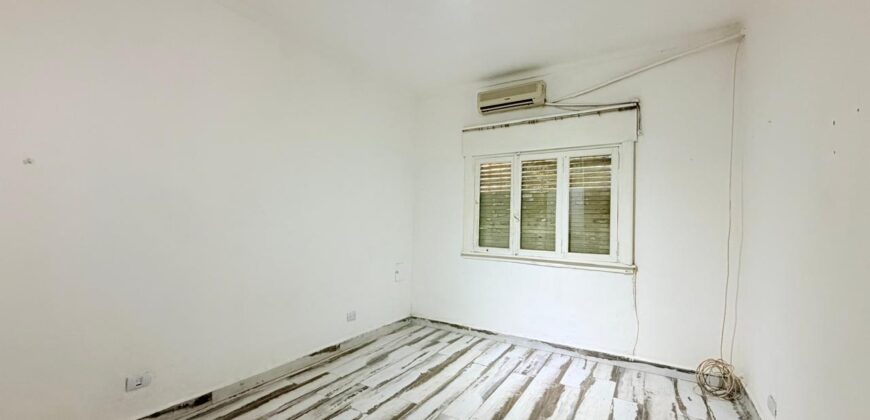 CASA EN VENTA CON GARAGE Y JARDIN EN VILLA LUGANO. A METROS DE AV. ROCA Y AV. GENERAL PAZ