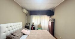 CASA EDIFICADA EN DOS PLANTAS CON PATIO Y TERRAZA EN EL BARRIO PIEDRABUENA