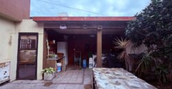 CASA EDIFICADA EN DOS PLANTAS CON PATIO Y TERRAZA EN EL BARRIO PIEDRABUENA