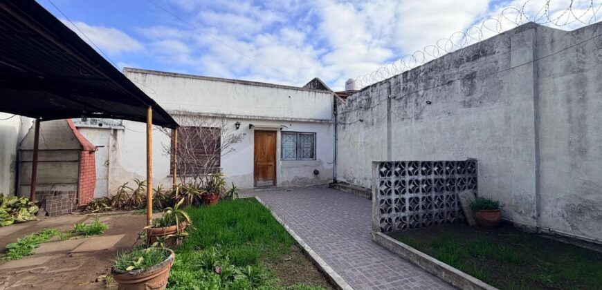 Casa En Venta Lote Propio En Villa Lugano Sobre Pasaje Hudson