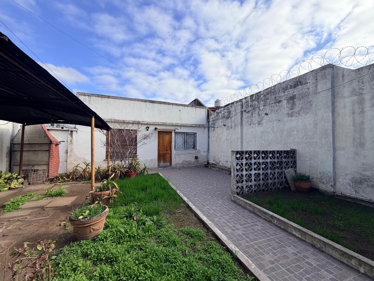Casa En Venta Lote Propio En Villa Lugano Sobre Pasaje Hudson