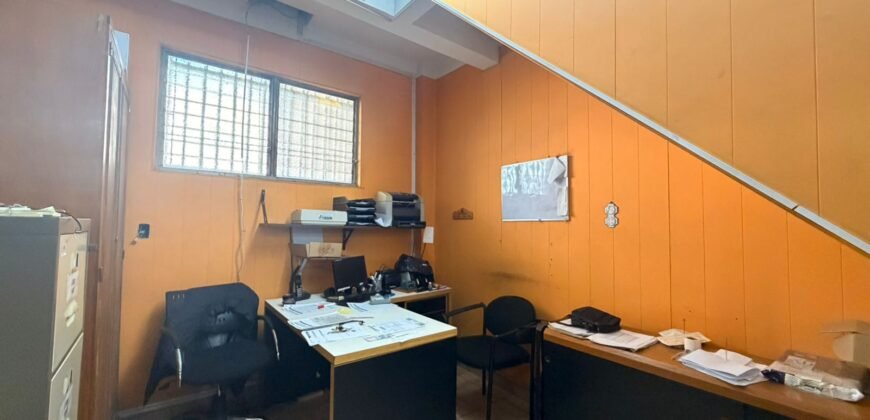 GALPON EN TRES PLANTAS CON COCHERA Y ENTRADA PARA CAMIONES VILLA LUGANO