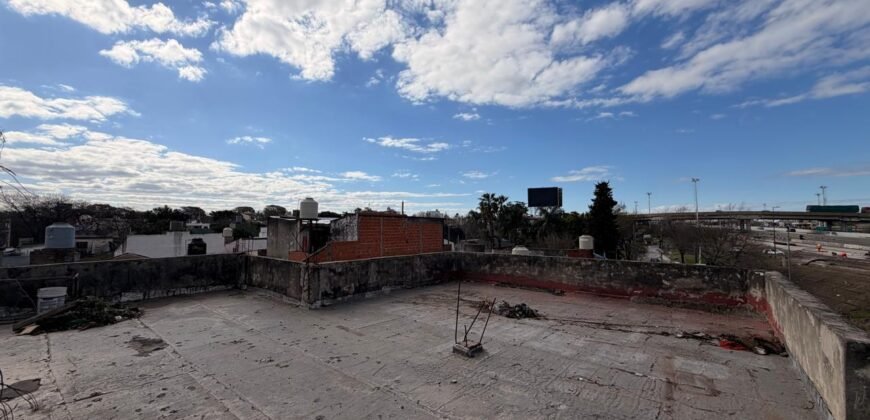 TERRENO O GALPÓN EN VENTA SOBRE AUTOPISTA DELLEPIANE