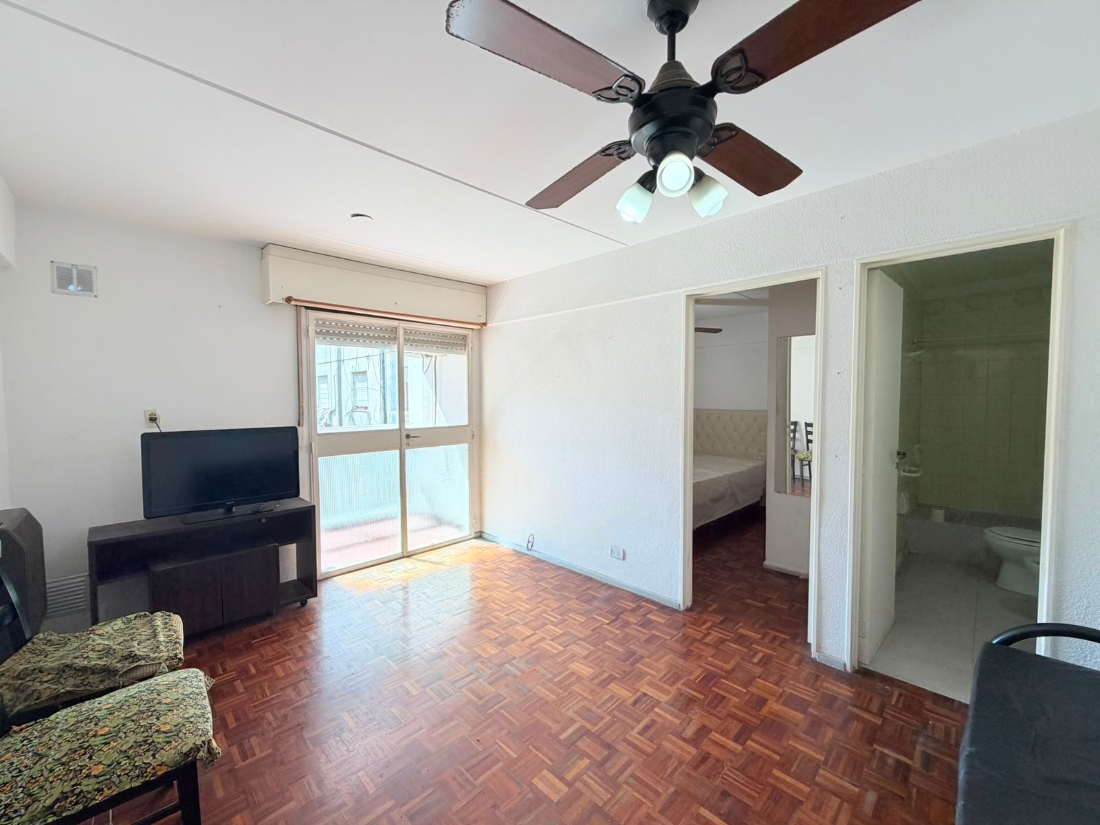 DOS AMBIENTES EN VENTA EN EL BARRIO COPELLO TORRE 4