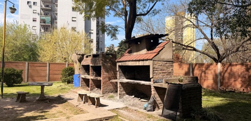 TRES AMBIENTES EN LUGANO 1 Y 2 EDIFICIO 1, BAÑO CON VENTANA