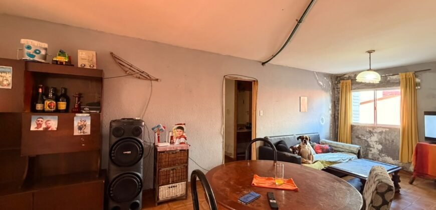 CINCO AMBIENTES EN VENTA ESCALERA 22B DOS BAÑOS