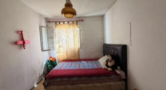 CINCO AMBIENTES EN VENTA ESCALERA 22B DOS BAÑOS