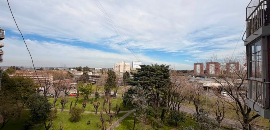 TRES AMBIENTES CON BALCON EN VENTA BARRIO GENERAL PAZ EDIFICIO 5