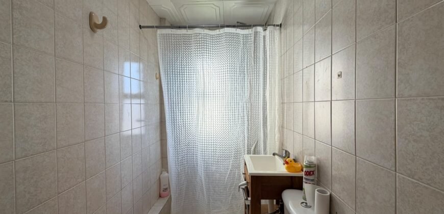 CUATRO AMBIENTES EN VENTA ESCALERA 4 A BARRIO PIEDRABUENA