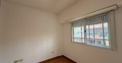 TRES AMBIENTES CON TERRAZA Y BALCON EN VENTA EN LINIERS SOBRE JOSE LEON SUAREZ