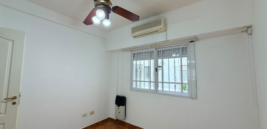 TRES AMBIENTES CON TERRAZA Y BALCON EN VENTA EN LINIERS SOBRE JOSE LEON SUAREZ