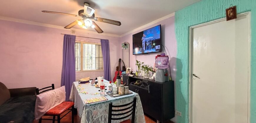TRES AMBIENTES EN LA ESCALERA 49 A BARRIO PIEDRABUENA
